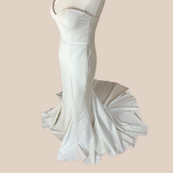 Luxe by Elle Zeitoune Arianna Strapless Bridal Dress Wedding Gown Size 0 US 4 AU - Picture 5 of 16